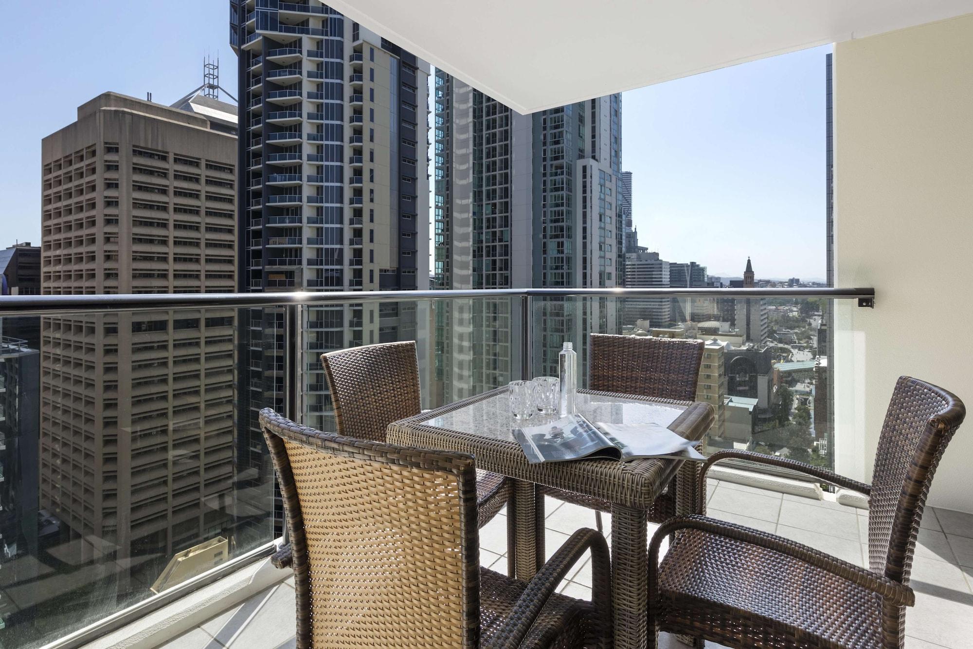 Oaks Brisbane River City Suites Buitenkant foto